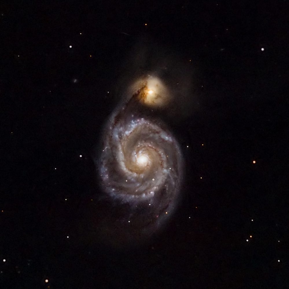 Galáxia do Rodamoinho (M51)