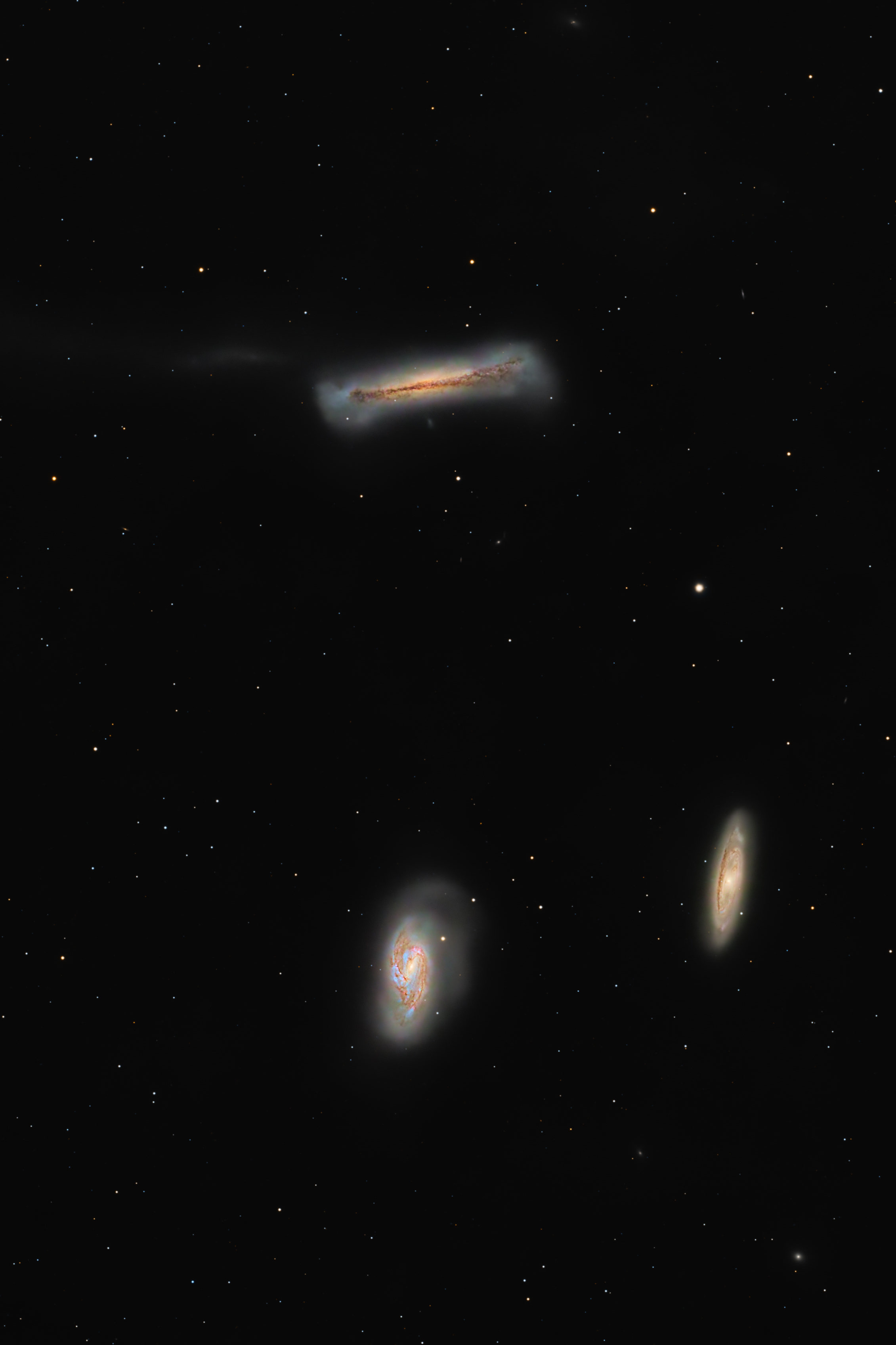 Galáxia de Bode (M81), Galáxia do Charuto (M82) e NGC 3077