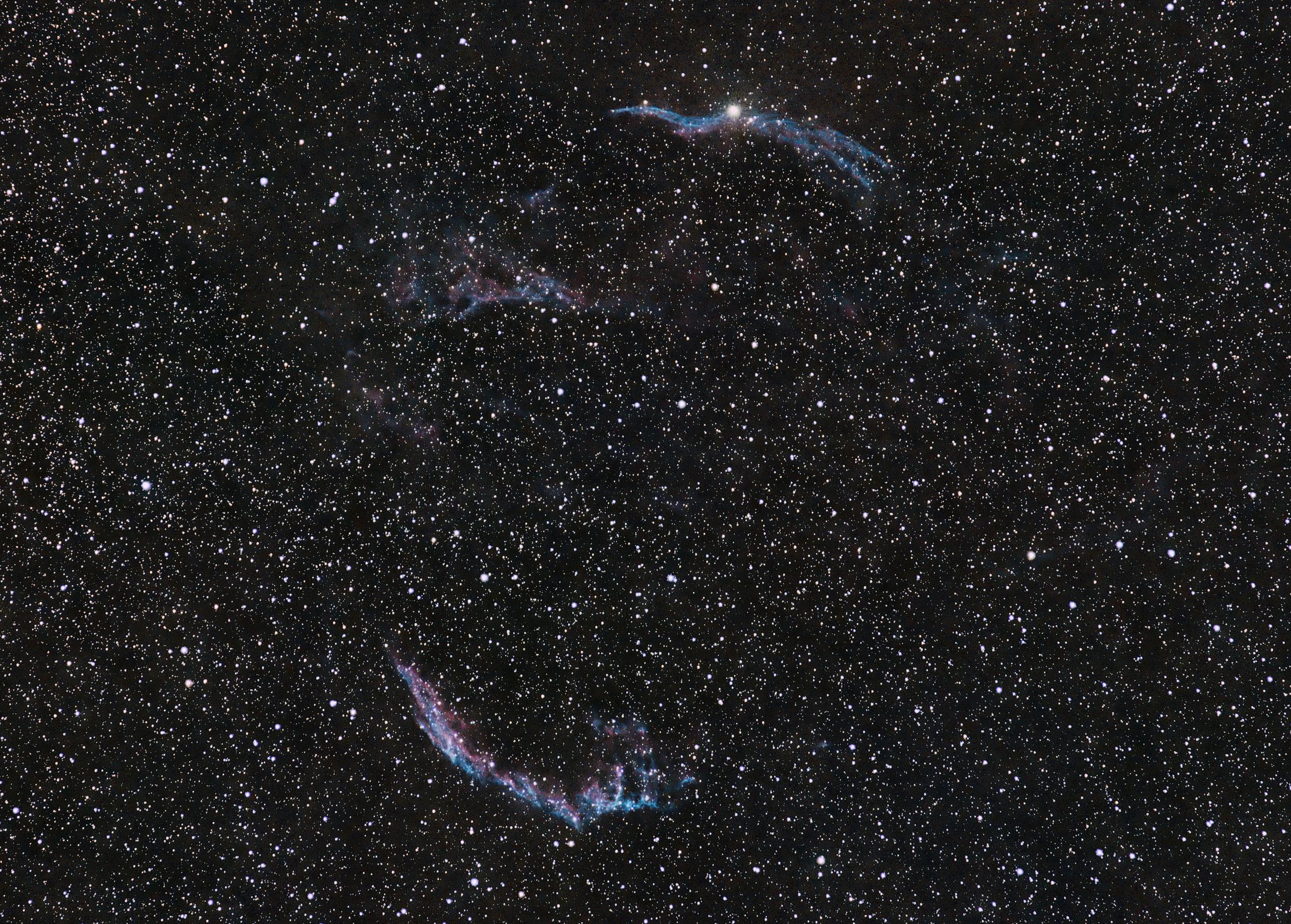 Nebulosa do Véu (NGC 6960 e NGC 6992)